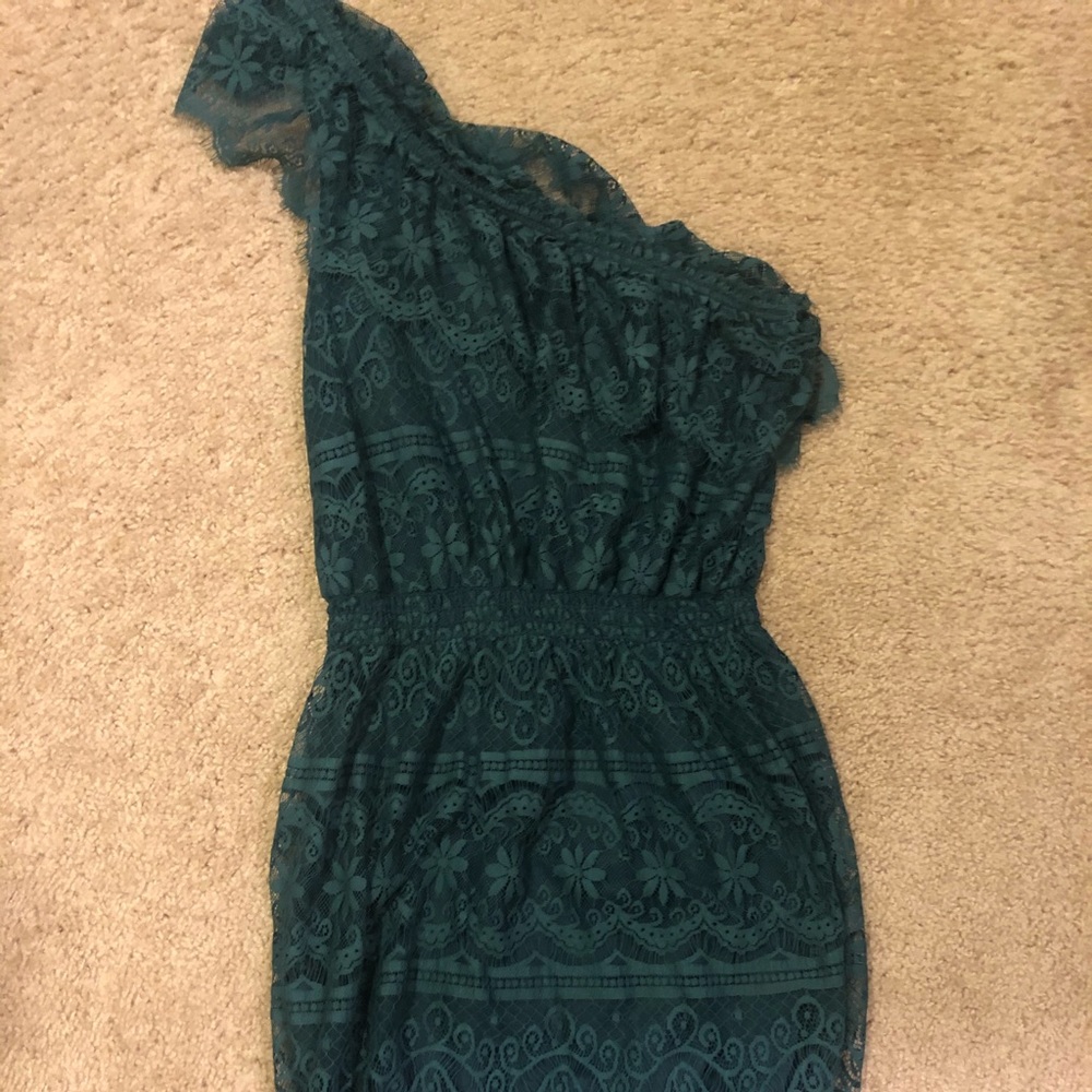 Women’s lace dress